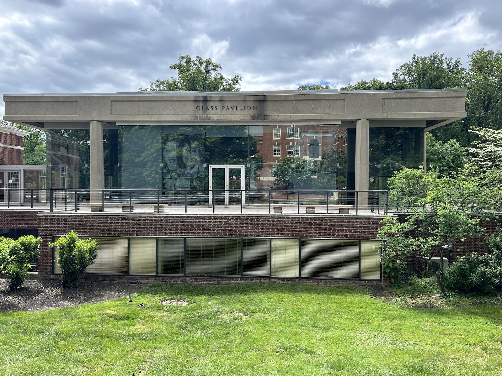 Glass Pavilion - Wedding Venue | VowVenue.com